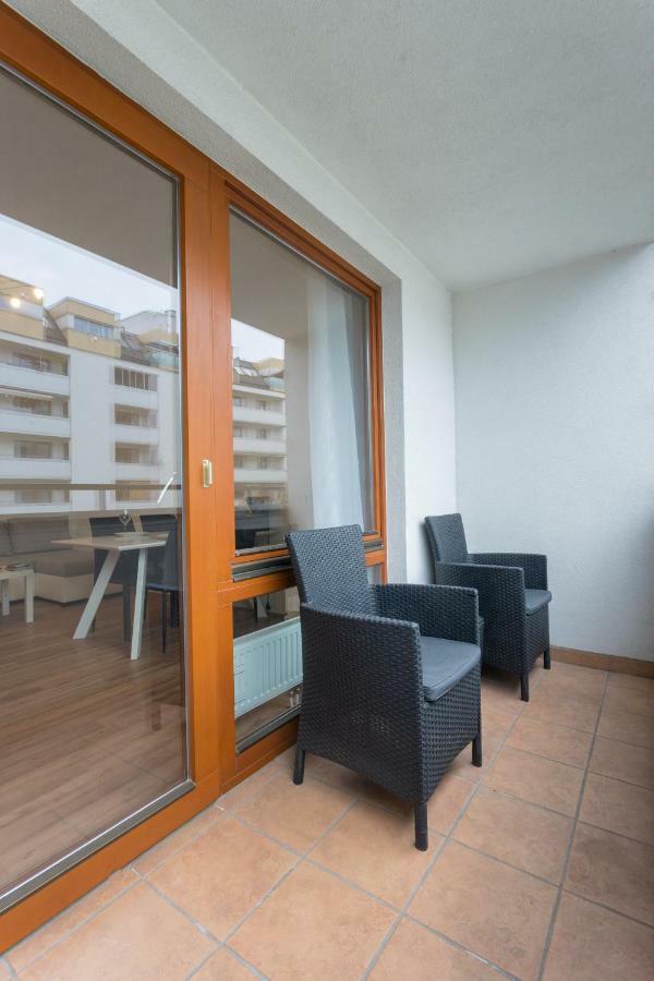ウィーンSpacious With Balconyアパートメント エクステリア 写真